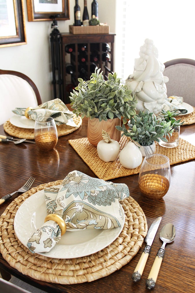 Casual Summer Tablesetting with Wicker, Marble, Wood and Faux Greenery 